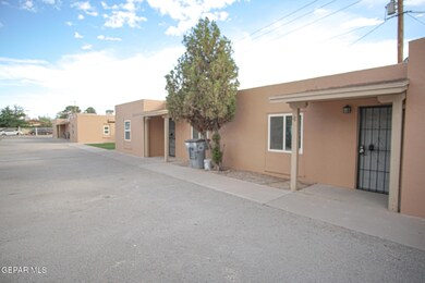 601 Lafayette Dr unit 4, El Paso, TX 79915 - photo 2