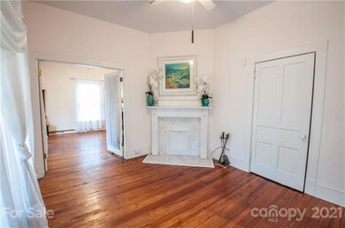 316 S Race St, Statesville, NC 28677 - photo 5