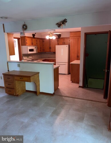 3508 Petersville Rd, Knoxville, MD 21758 - photo 5