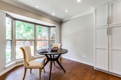 Cozy breakfast nook with great outdoor view.