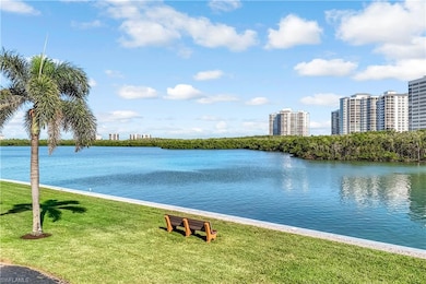 Gulf Breeze at Vanderbilt unit 503, Naples, FL 34108 - photo 4