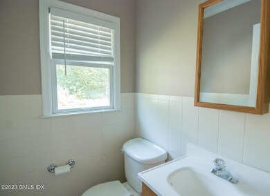 -Powder Room