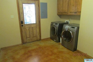 11018 Bigham Rd, Troy, TX 76579 - photo 4