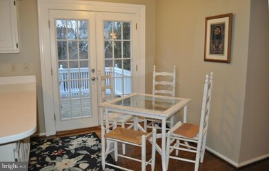 5822 Glen Forest Dr, Falls Church, VA 22041 - photo 7