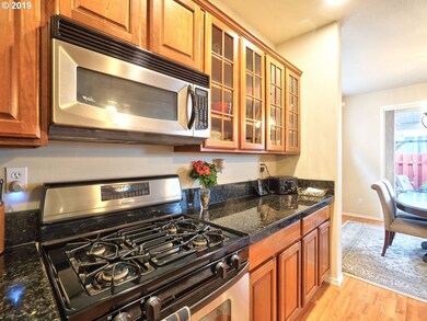 1011 SW 18th Way, Troutdale, OR 97060 - photo 6