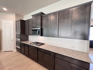 31318 Raleigh Creek Dr, Tomball, TX 77375 - photo 5