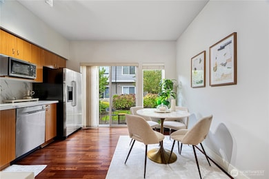 18258 NE 96th Way unit 103, Redmond, WA 98052 - photo 5