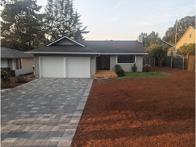 8009 SW Mapleleaf St, Portland, OR 97223 - photo 2