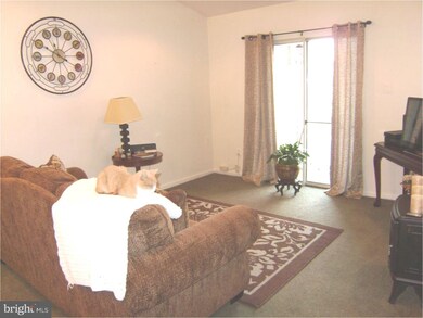 43011 Bennett Place unit 6, Southampton, PA 18966 - photo 3