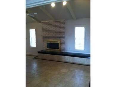 10917 Vista Del Sol Dr, El Paso, TX 79935 - photo 3