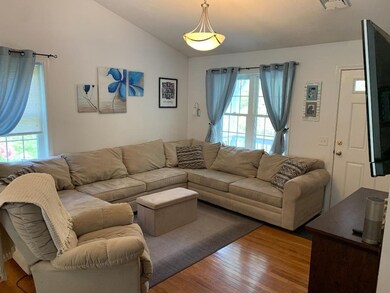 322 Fowler Rd, Northbridge, MA 01534 - photo 2