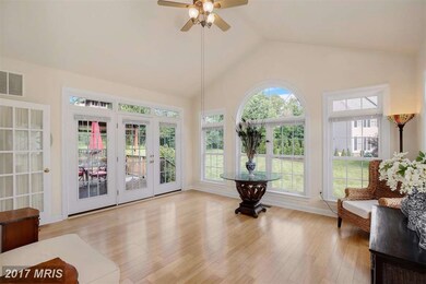 12511 Viewside Dr, North Potomac, MD 20878 - photo 2