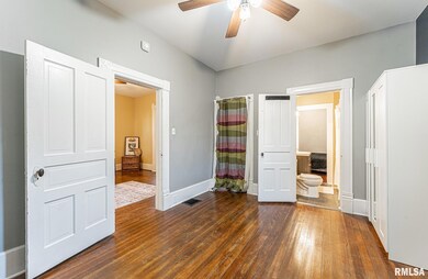 601 N Hamilton St, Lincoln, IL 62656 - photo 6