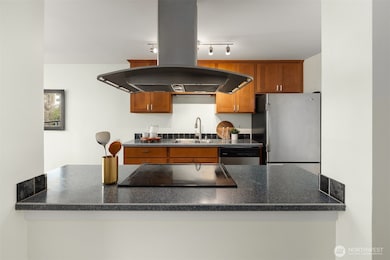 1730 Taylor Ave N unit 409, Seattle, WA 98109 - photo 5