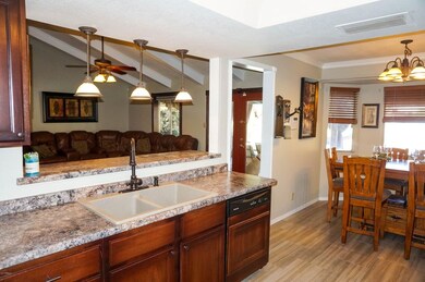 - 1445 E Gary St Mesa, A