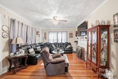 105 1st St, Rockingham, NC 28379 - photo 6