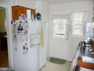 1113 Jackson Ave, Takoma Park, MD 20912 - photo 5