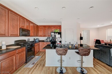 6370 Point Isabel Way, Las Vegas, NV 89122 - photo 4