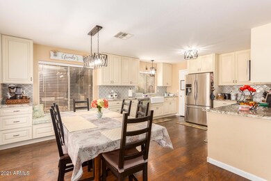 1306 E Escuda Dr, Phoenix, AZ 85024 - photo 6