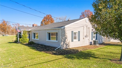 1301 N Main St, Amherst, OH 44001 - photo 3