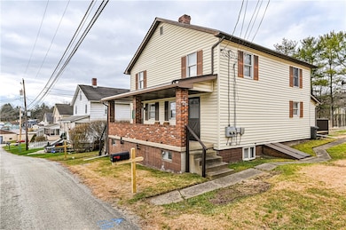 211 Twin Circles, Mount Pleasant, PA 15666 - photo 3