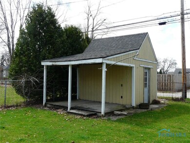 1408 1/2 Washington St, Genoa, OH 43430 - photo 6