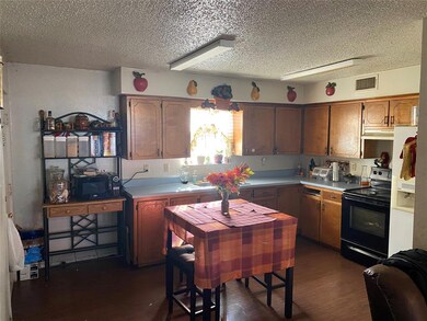 503 W 7th St, Bonham, TX 75418 - photo 2