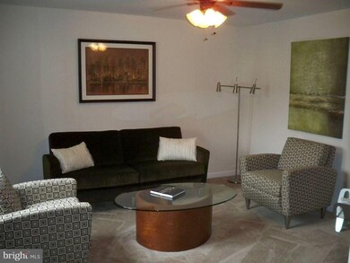 11501 Laurelwalk Dr, Laurel, MD 20708 - photo 3