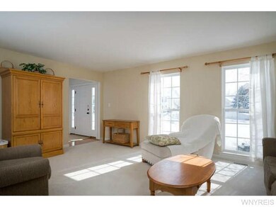 Living Room Very spacious and lots of natural ligh