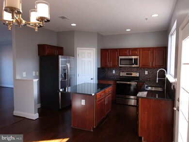 8723 Silent Ct, Odenton, MD 21113 - photo 7