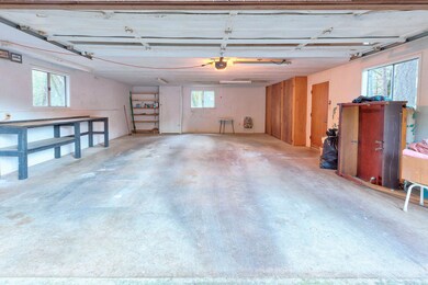 740 GARAGE INTERIOR