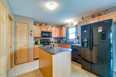 8701 Pitch Pine Way, Louisville, KY 40228 - photo 7