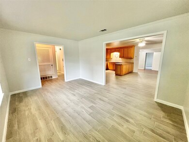 8800 Easley St, Fort Worth, TX 76108 - photo 6