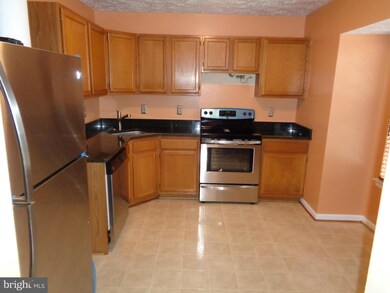 11555 Joyceton Dr unit 31-3, Upper Marlboro, MD 20774 - photo 2