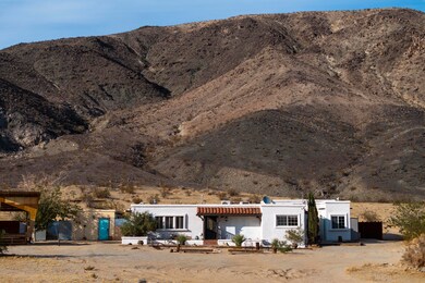 66760 Sunnyslope Dr, Joshua Tree, CA 92252 - photo 2