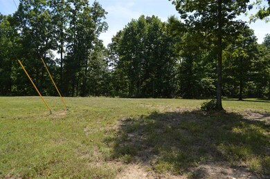 221 Saddlebrook Dr, Hohenwald, TN 38462 - photo 6