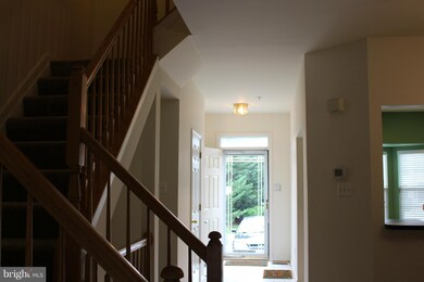 21223 Owls Nest Cir, Germantown, MD 20876 - photo 7