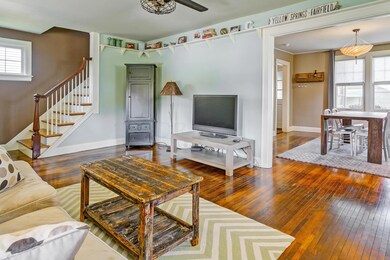Living Room 4