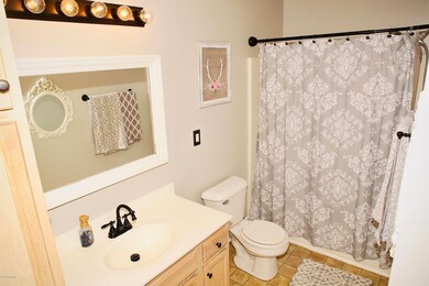 163 Central Blvd, Mount Washington, KY 40047 - photo 7