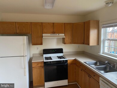 16 Litchfield Ln E, Martinsburg, WV 25405 - photo 3