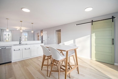 1734 Stoneham Dr, Mishawaka, IN 46544 - photo 7