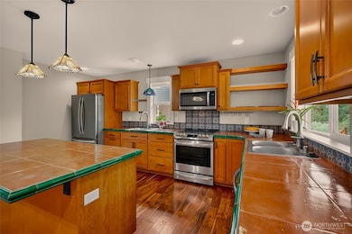 921 Whispering Meadows Ct, Nooksack, WA 98276 - photo 5