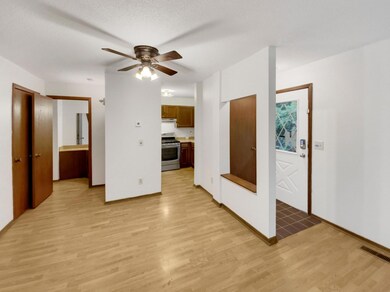 1623 N Brenner Pass, Minneapolis, MN 55432 - photo 7