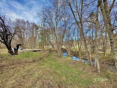 250 S Meadow Ln, Hayfork, CA 96041 - photo 5