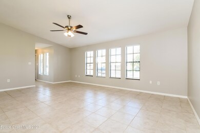 017-photo-living-room-12482746
