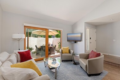 03 - Living Room
