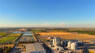 0 unit MC25191909, Hanford, CA 93230 - photo 4