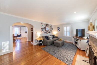 1623 E Algonquin Rd, Des Plaines, IL 60016 - photo 6