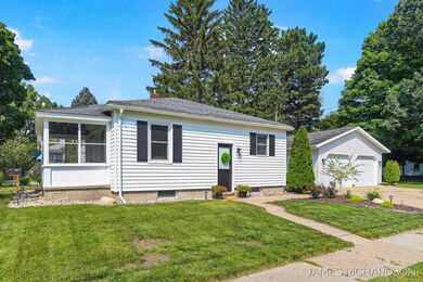 1-web-or-mls-226 Prospect St, Spring Lak