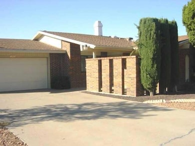 10820 La Subida Dr, El Paso, TX 79935 - photo 3